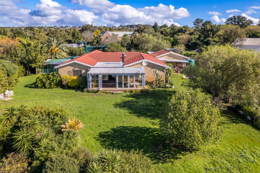 4 Bedroom Property for Sale in Vierlanden Western Cape